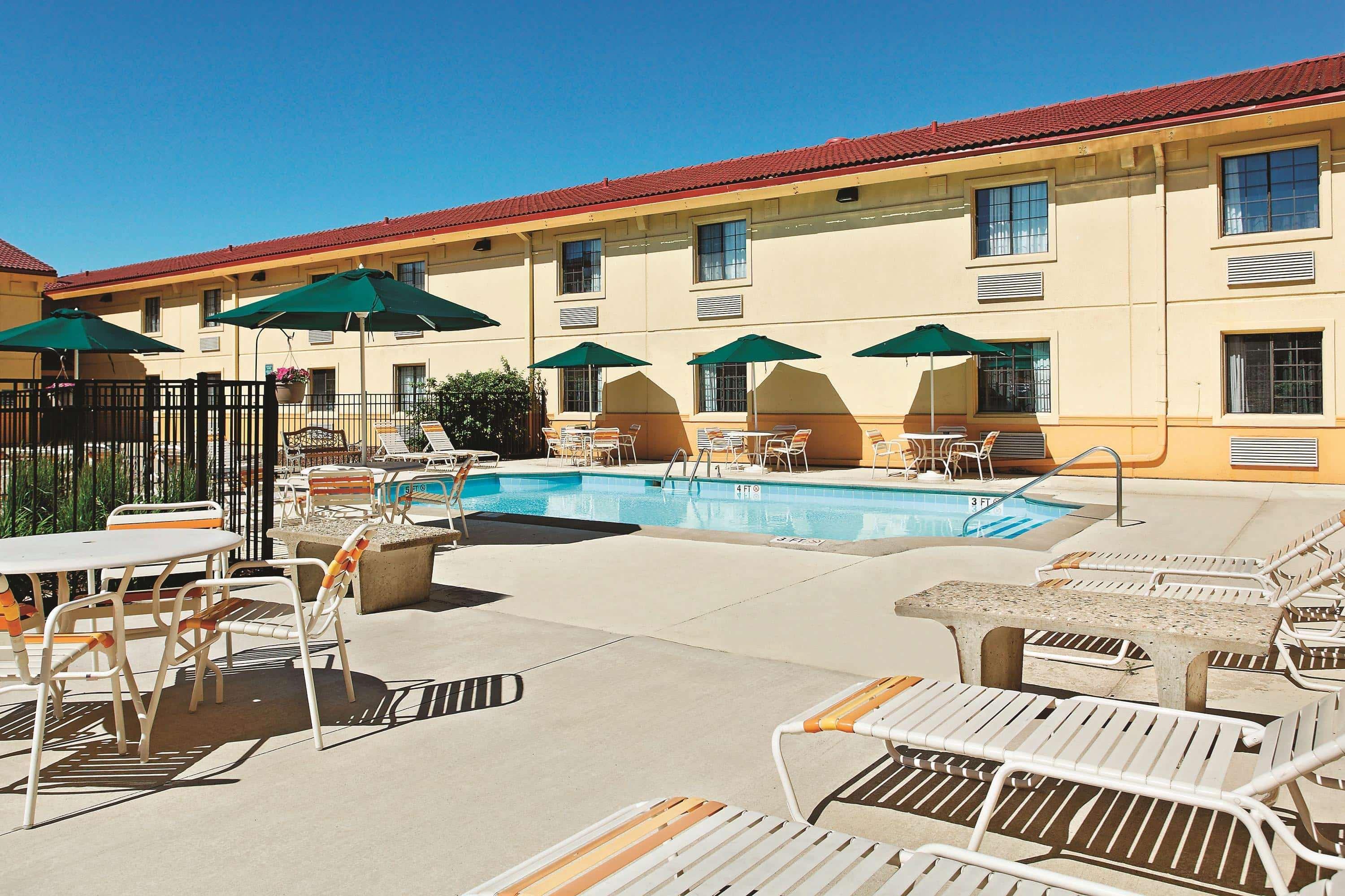 La Quinta Inn By Wyndham Champaign Luaran gambar